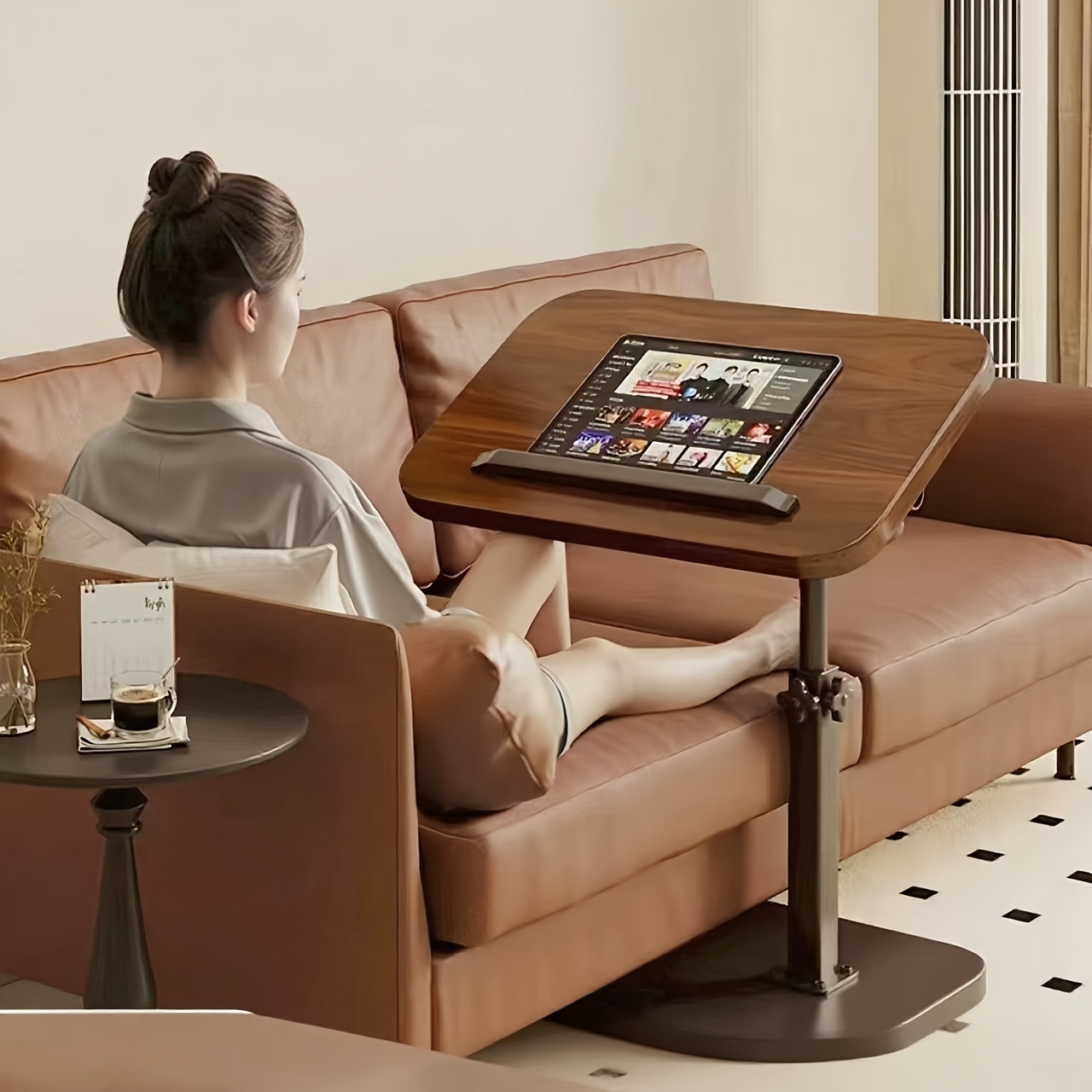 Office Furniture - Mesa Giratória para Laptop em Nogueira